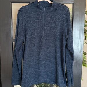 Lululemon metal vent tech perforated half zip long sleeve